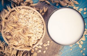 Чем полезно овсяное молоко для организма?