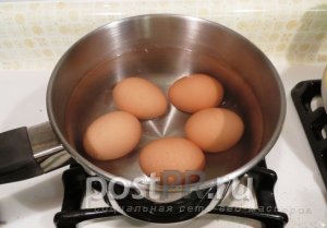Не выливайте никогда воду после варки яиц!