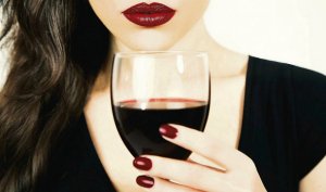 Почему красное вино полезно для женщин: интересные научные факты