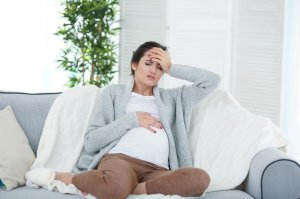 Боли при беременности: с какими болевыми ощущениями может столкнуться женщина в положении